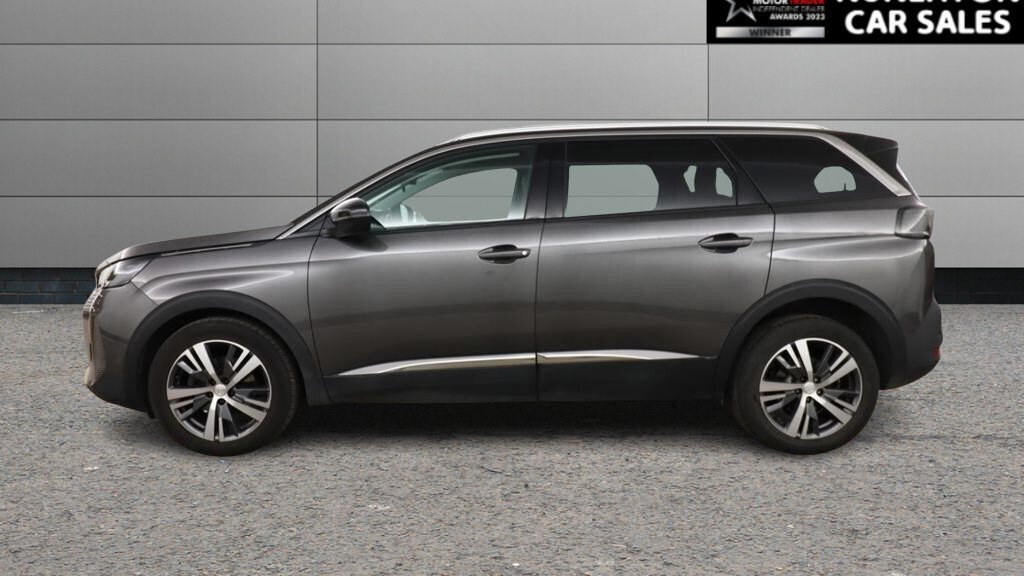 2021 Peugeot 5008 — image 6