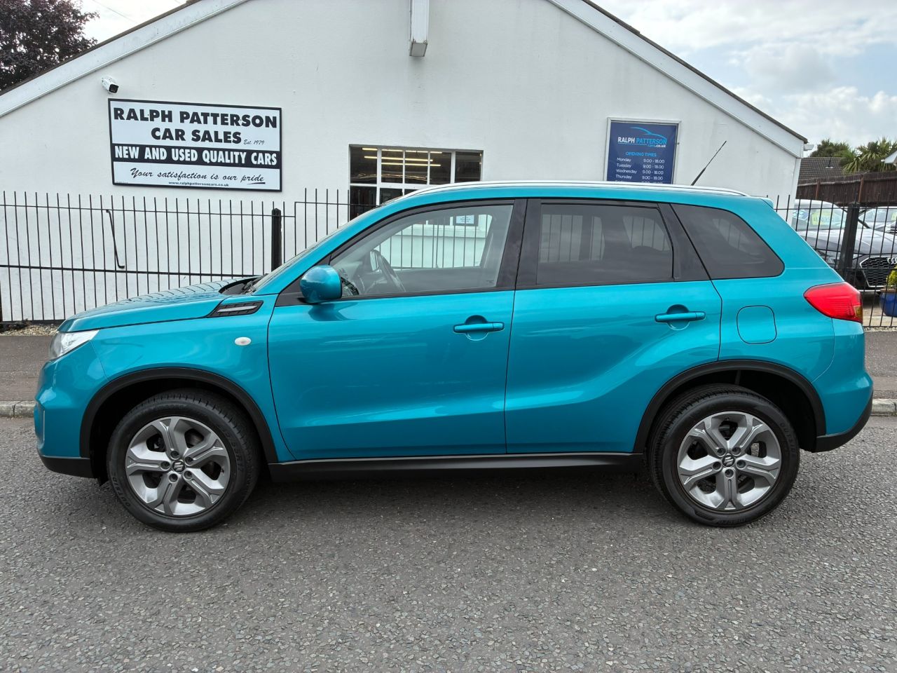 2016 SUZUKI VITARA 1.6 SZ-T SUV 5dr Petrol Manual Euro 6 (s/s) (120 ps) - vehicle photo 2 for sale on PureCar