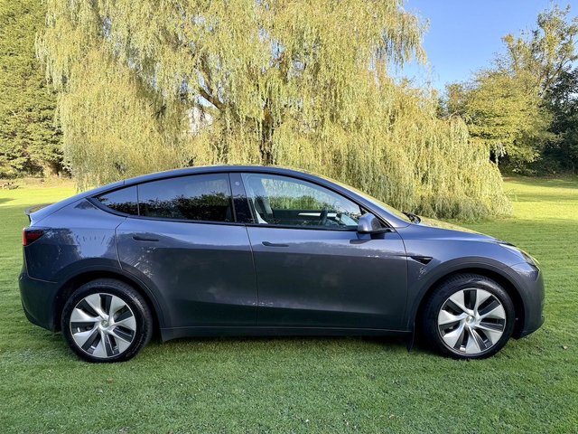 2022 Tesla MODEL