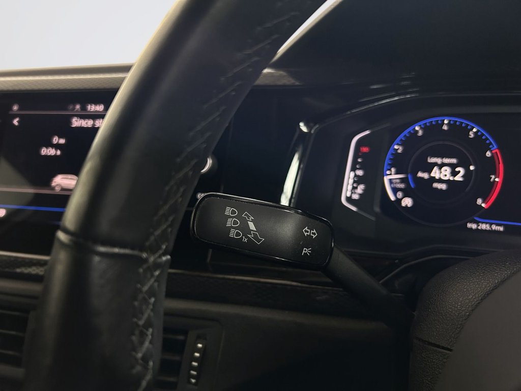 2022 Volkswagen Polo — image 13