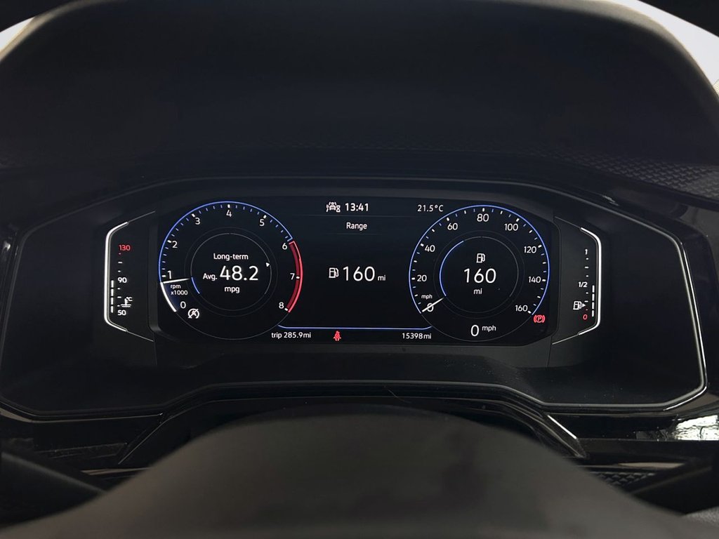 2022 Volkswagen Polo — image 11