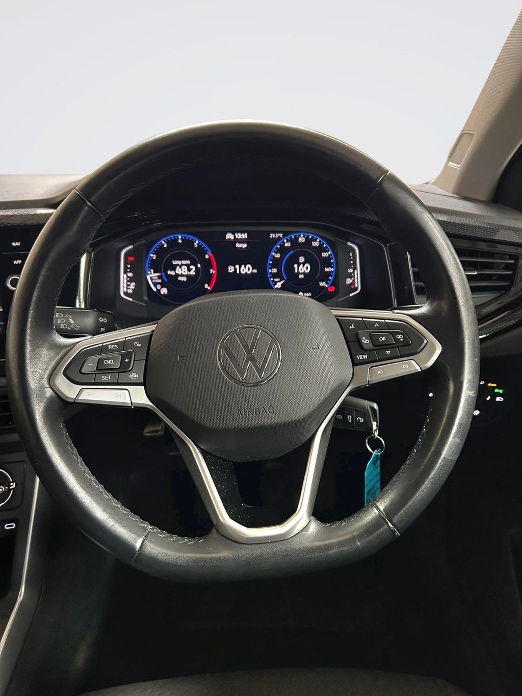 2022 Volkswagen Polo — image 9