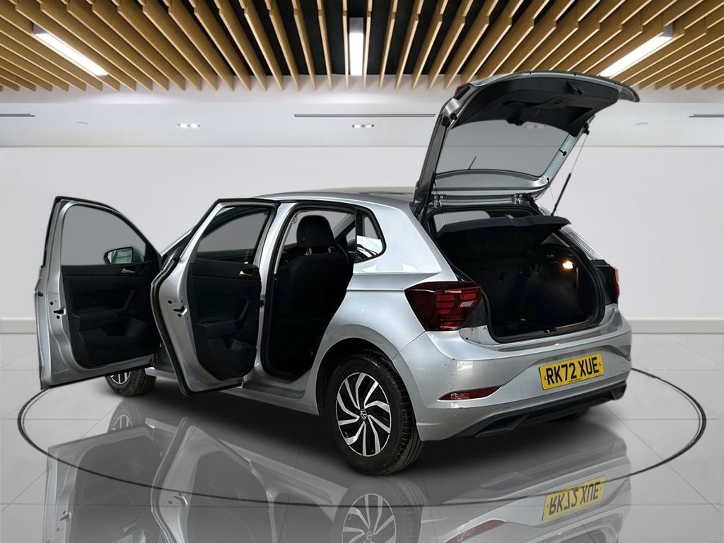 2022 Volkswagen Polo — image 5