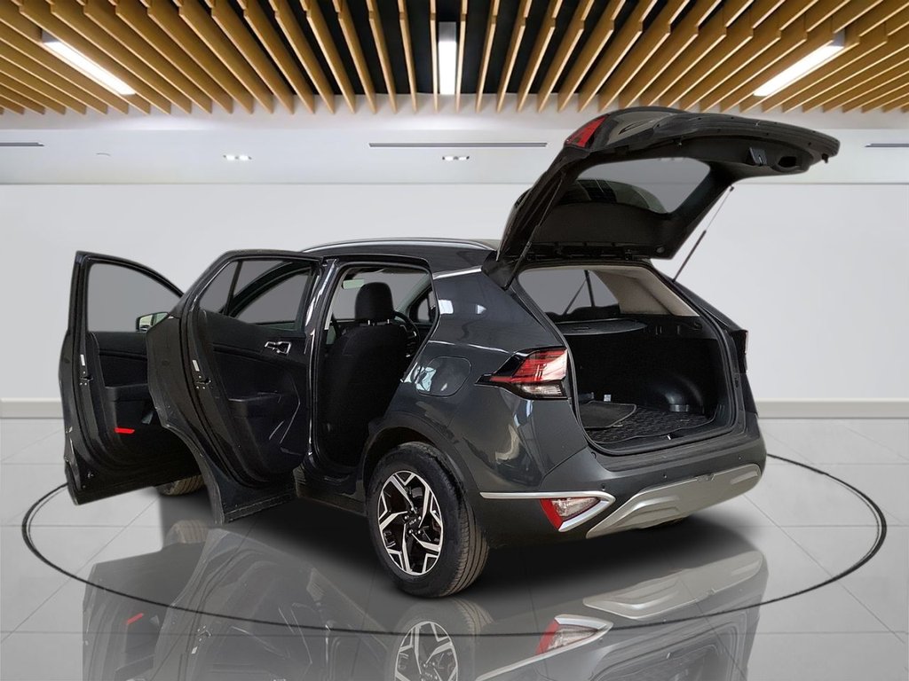 2023 Kia Sportage — image 4