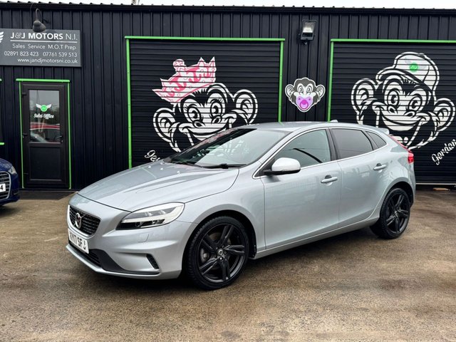 2017 Volvo V40