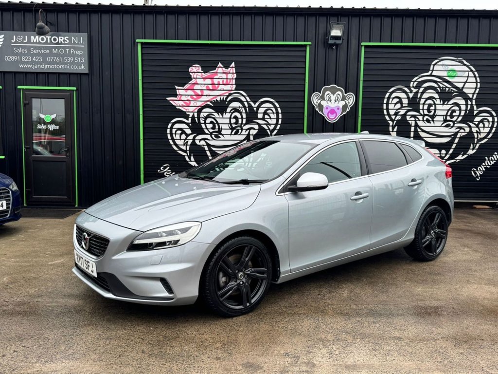 2017 Volvo V40