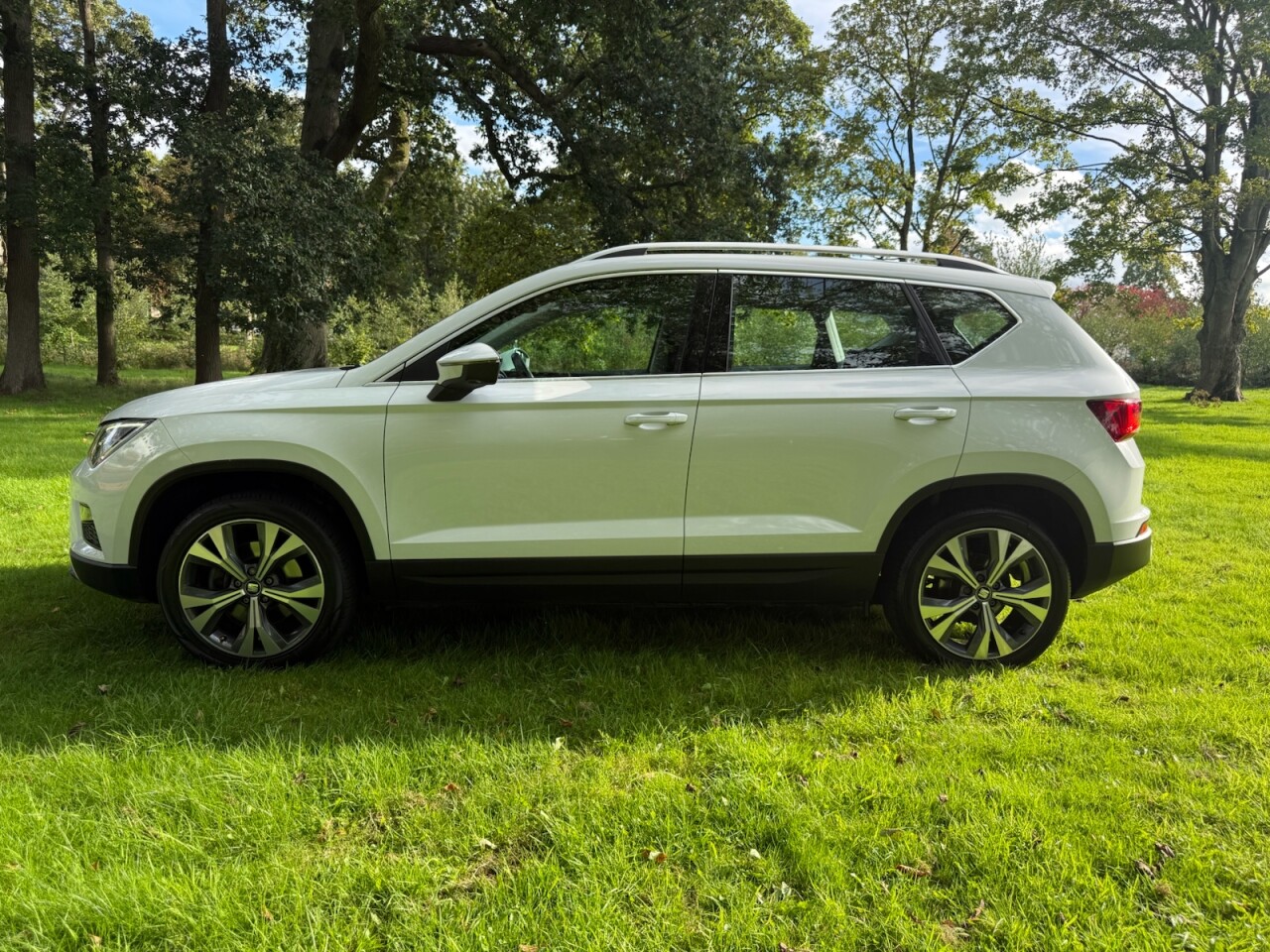 2017 SEAT ATECA 1.6 TDI Ecomotive SE Technology SUV 5dr Diesel Manual Euro 6 (s/s) (115 ps) - vehicle photo 4 for sale on PureCar