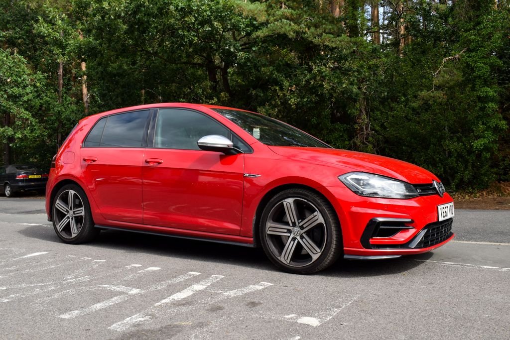 2017 Volkswagen GOLF