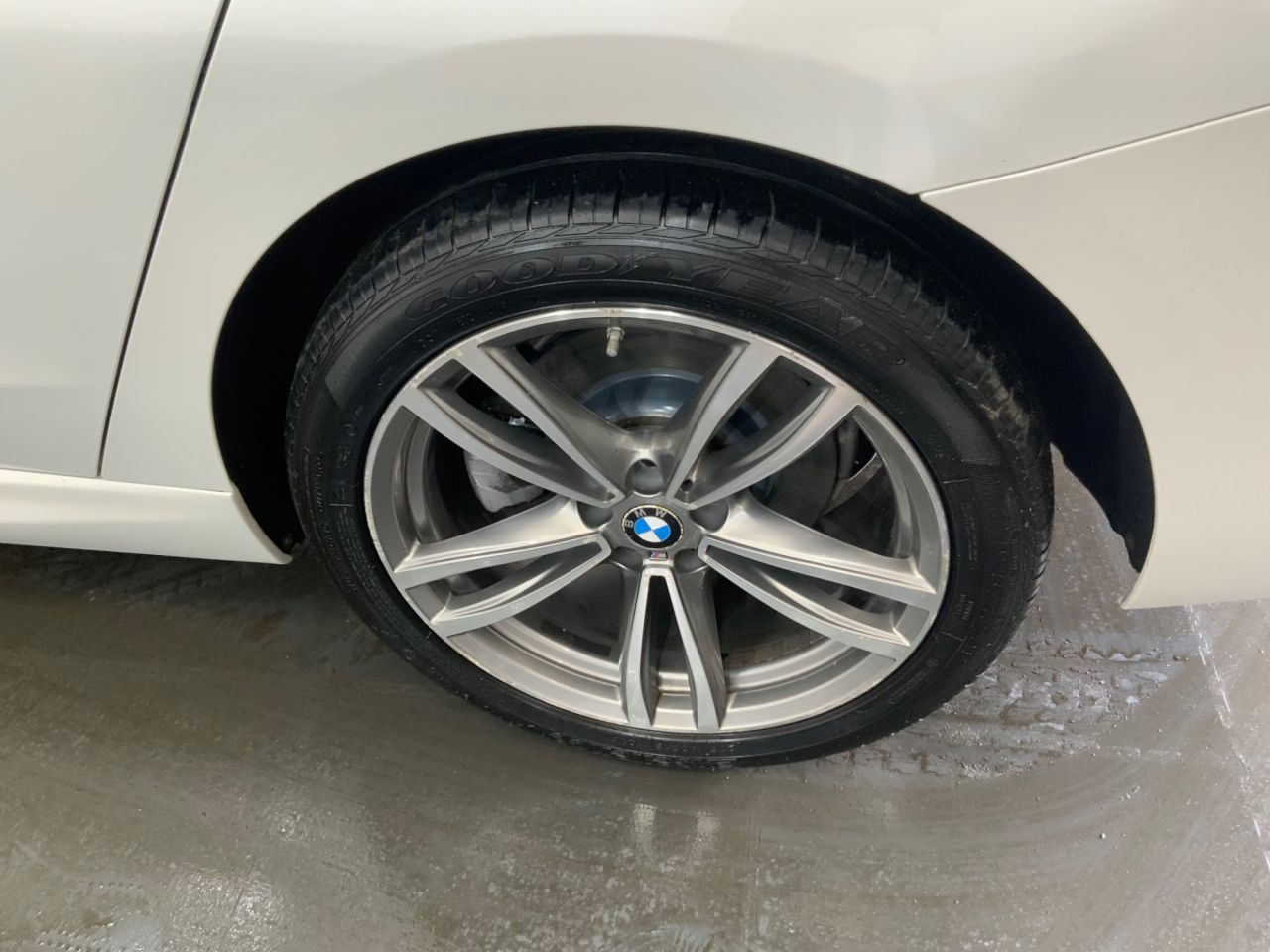 2018 BMW 6 SERIES GRAN TURISMO 2.0 620d M Sport GT 5dr Diesel Auto Euro 6 (s/s) (190 ps) - vehicle photo 12 for sale on PureCar
