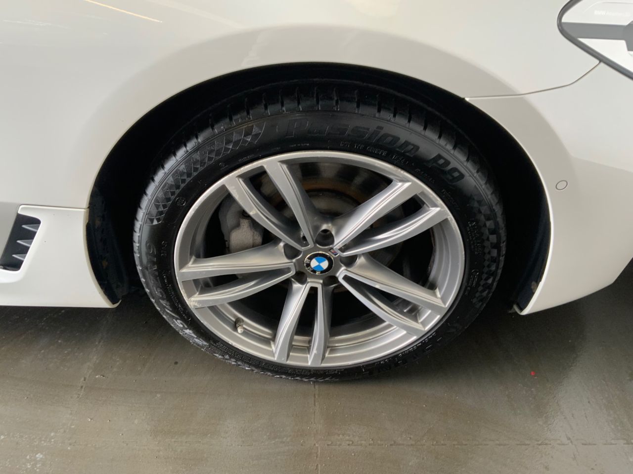 2018 BMW 6 SERIES GRAN TURISMO 2.0 620d M Sport GT 5dr Diesel Auto Euro 6 (s/s) (190 ps) - vehicle photo 13 for sale on PureCar