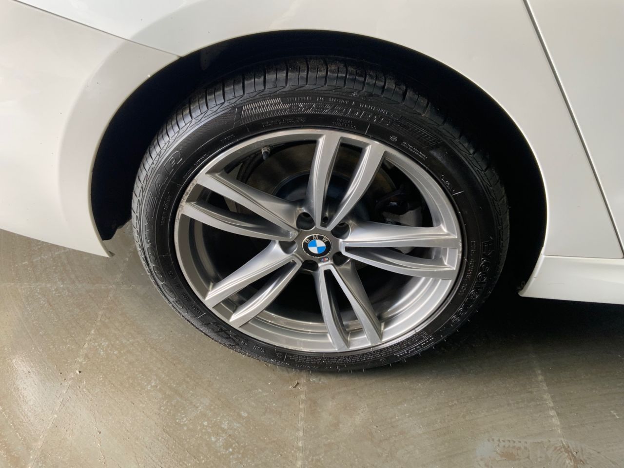 2018 BMW 6 SERIES GRAN TURISMO 2.0 620d M Sport GT 5dr Diesel Auto Euro 6 (s/s) (190 ps) - vehicle photo 14 for sale on PureCar
