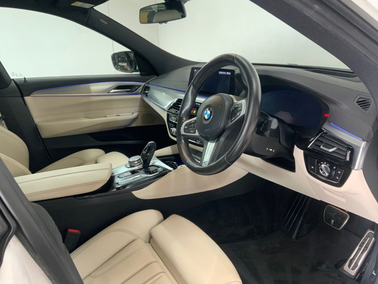 2018 BMW 6 SERIES GRAN TURISMO 2.0 620d M Sport GT 5dr Diesel Auto Euro 6 (s/s) (190 ps) - vehicle photo 20 for sale on PureCar
