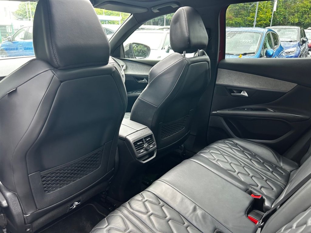 2017 Peugeot 3008 — image 27