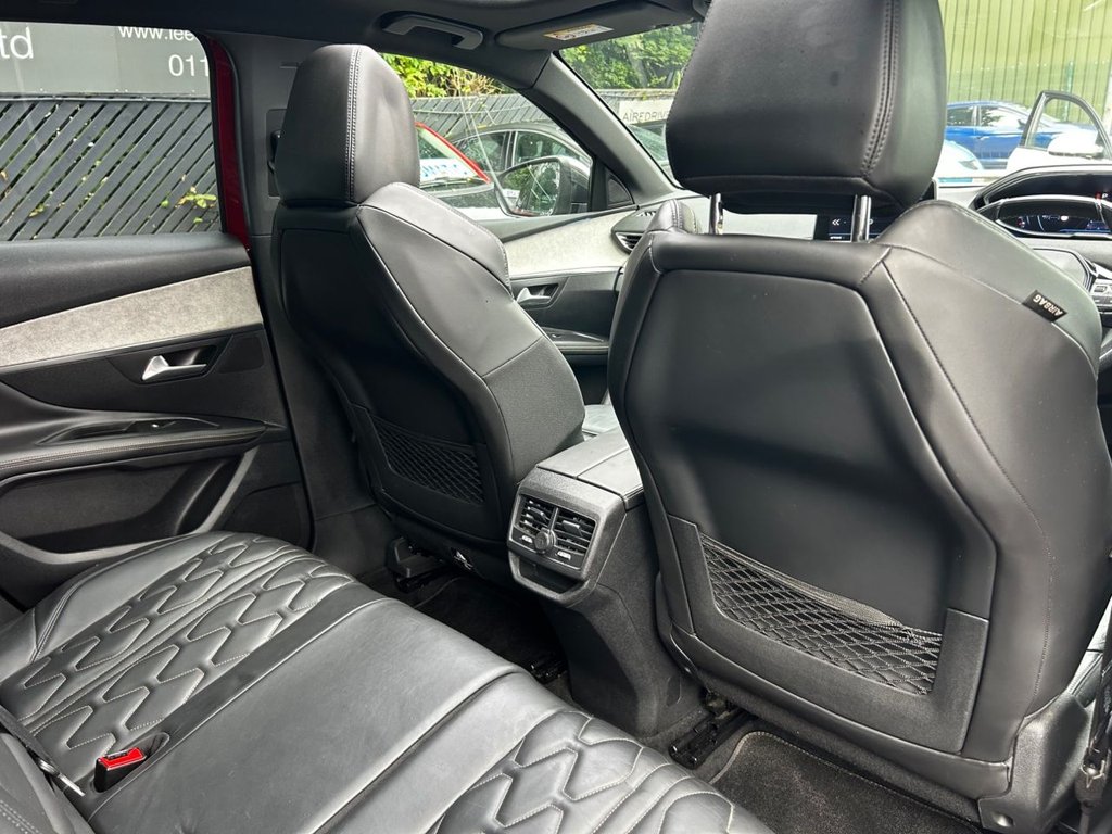 2017 Peugeot 3008 — image 30