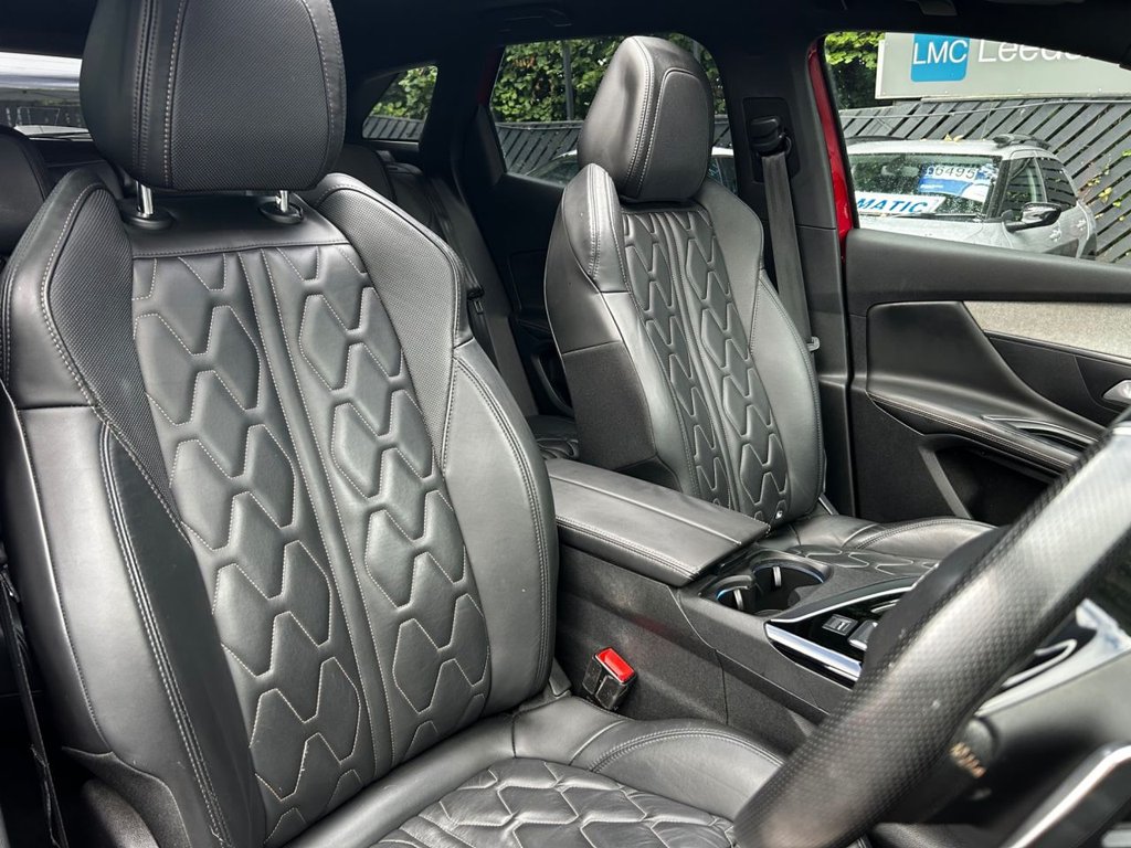 2017 Peugeot 3008 — image 33