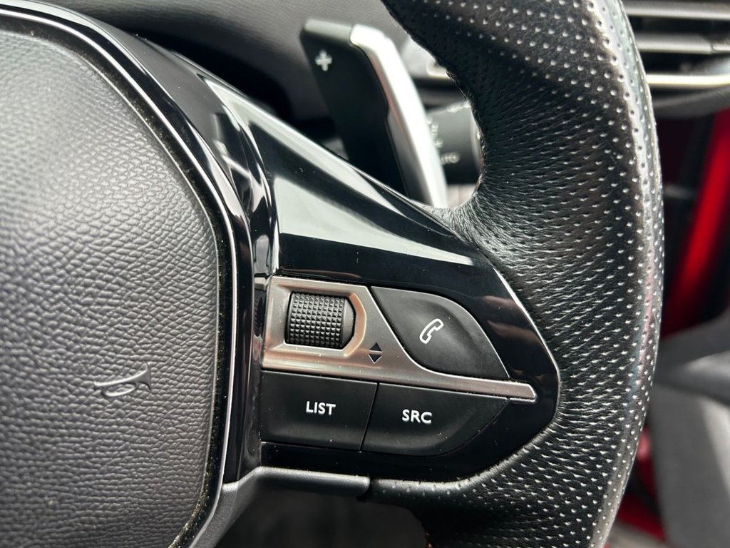 2017 Peugeot 3008 — image 42