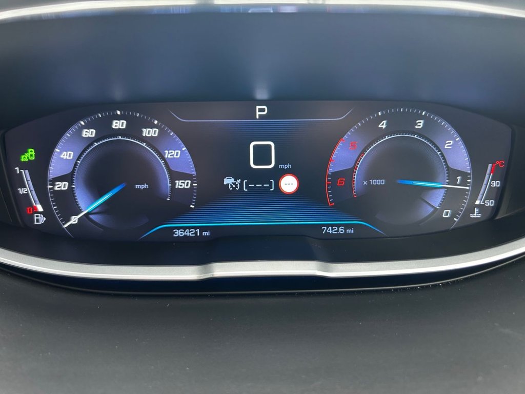 2017 Peugeot 3008 — image 44