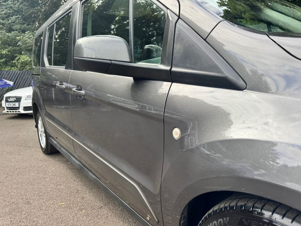 2020 Ford Grand Tourneo Connect — image 2