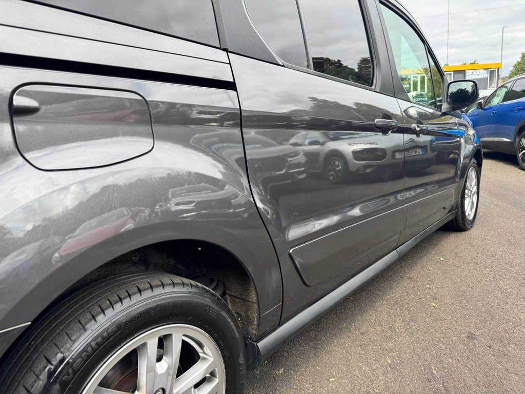 2020 Ford Grand Tourneo Connect — image 5