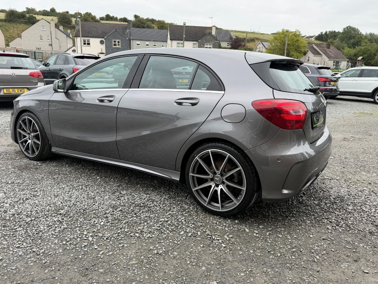 2018 MERCEDES A CLASS 1.5 A180d AMG Line (Executive) Hatchback 5dr Diesel Manual Euro 6 (s/s) (10 - vehicle photo 4 for sale on PureCar