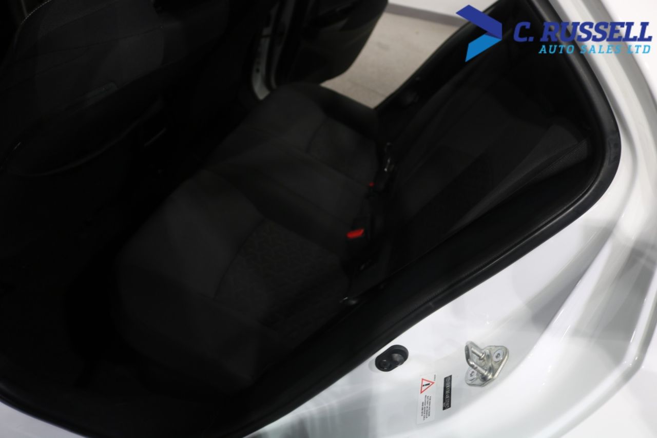 2022 TOYOTA COROLLA 1.8 VVT-h Icon Hatchback 5dr Petrol Hybrid CVT Euro 6 (s/s) (140 ps) - vehicle photo 25 for sale on PureCar