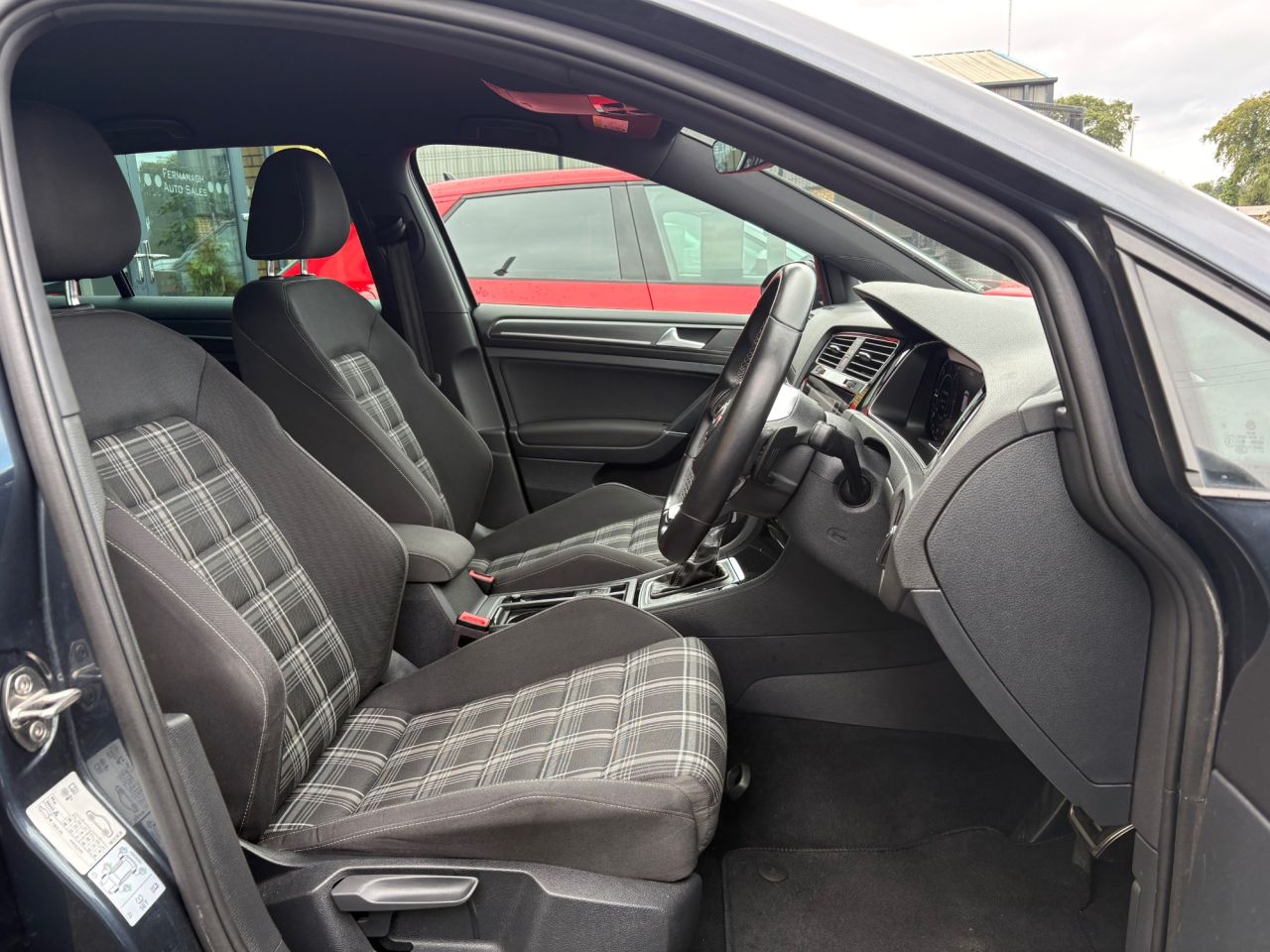 2019 VOLKSWAGEN GOLF 2.0 TDI GTD Hatchback 5dr Diesel DSG Euro 6 (s/s) (184 ps) - vehicle photo 11 for sale on PureCar