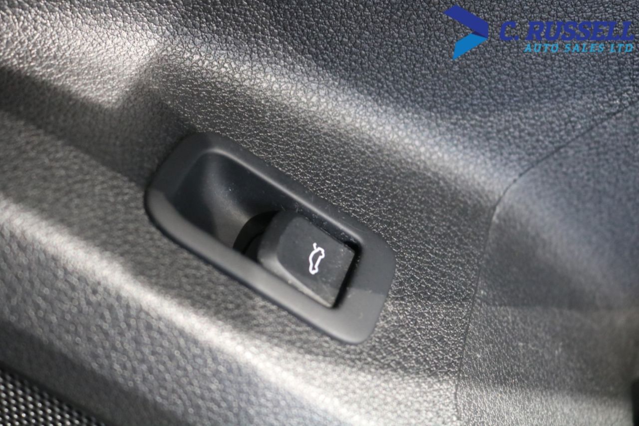 2023 AUDI Q2 S Line - vehicle photo 29 for sale on PureCar