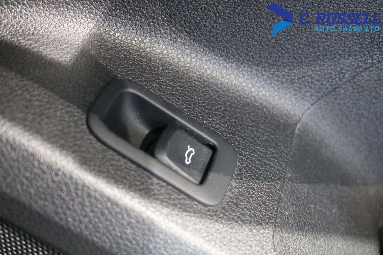2023 AUDI Q2 S Line - vehicle photo 30 for sale on PureCar