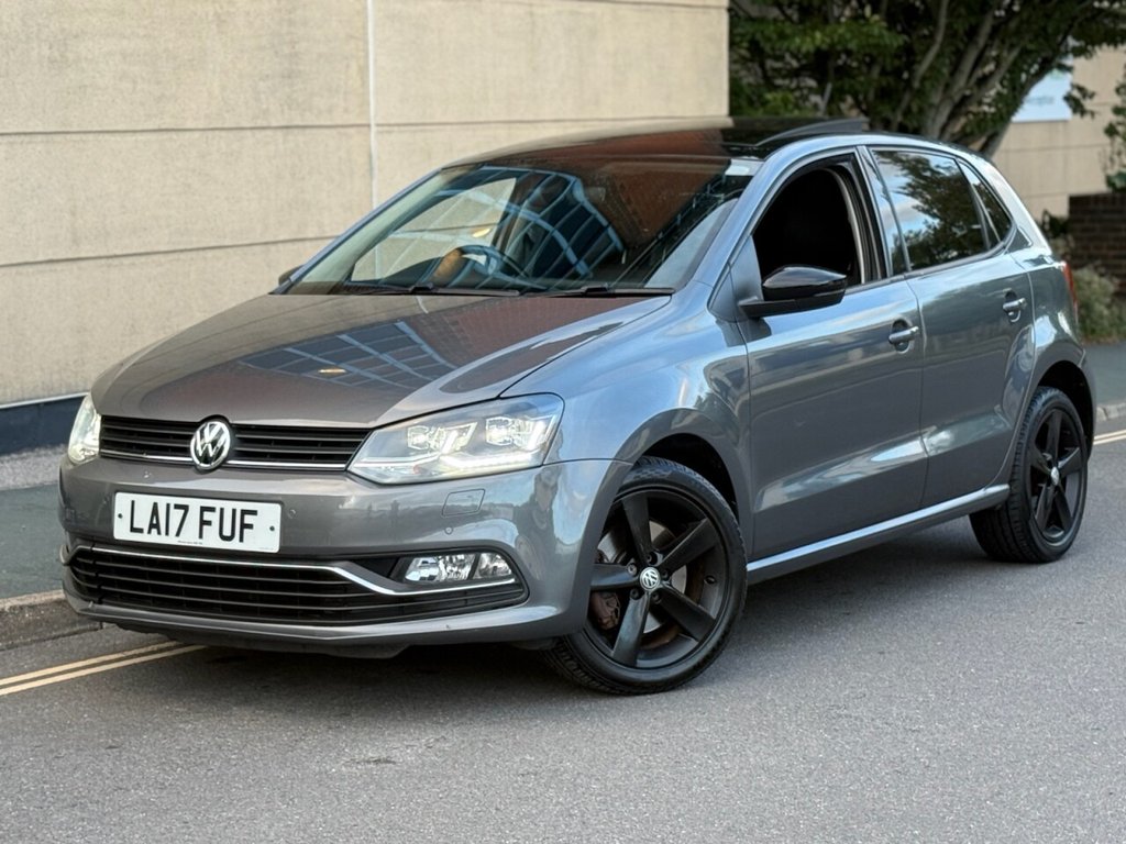 Grey 2017 Volkswagen Polo Hatchback Front-wheel drive Automatic
