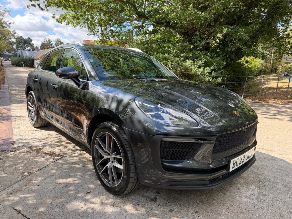 2022 Porsche Macan