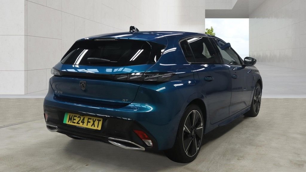 2024 Peugeot E-308 — image 6
