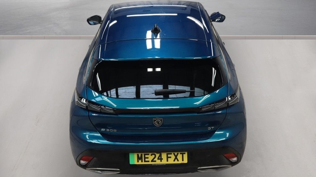 2024 Peugeot E-308 — image 10