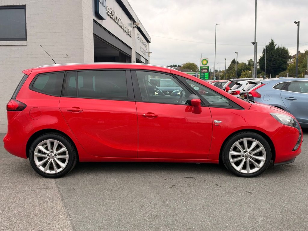 2015 Vauxhall Zafira Tourer — image 2