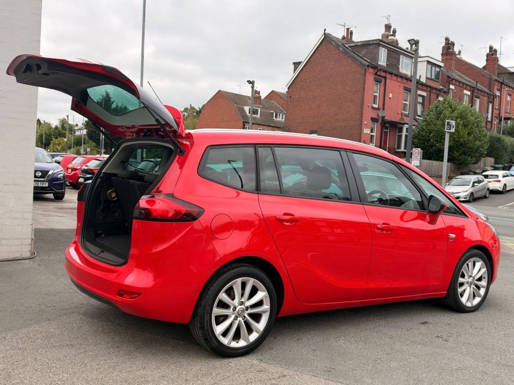 2015 Vauxhall Zafira Tourer — image 16