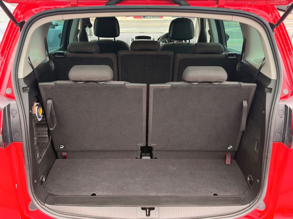 2015 Vauxhall Zafira Tourer — image 17