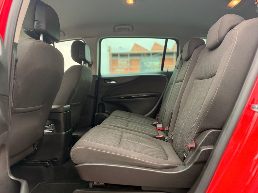 2015 Vauxhall Zafira Tourer — image 23