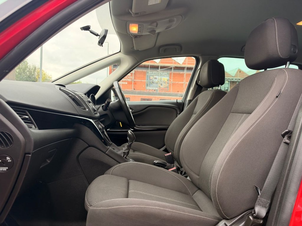 2015 Vauxhall Zafira Tourer — image 25