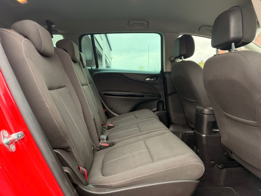 2015 Vauxhall Zafira Tourer — image 27