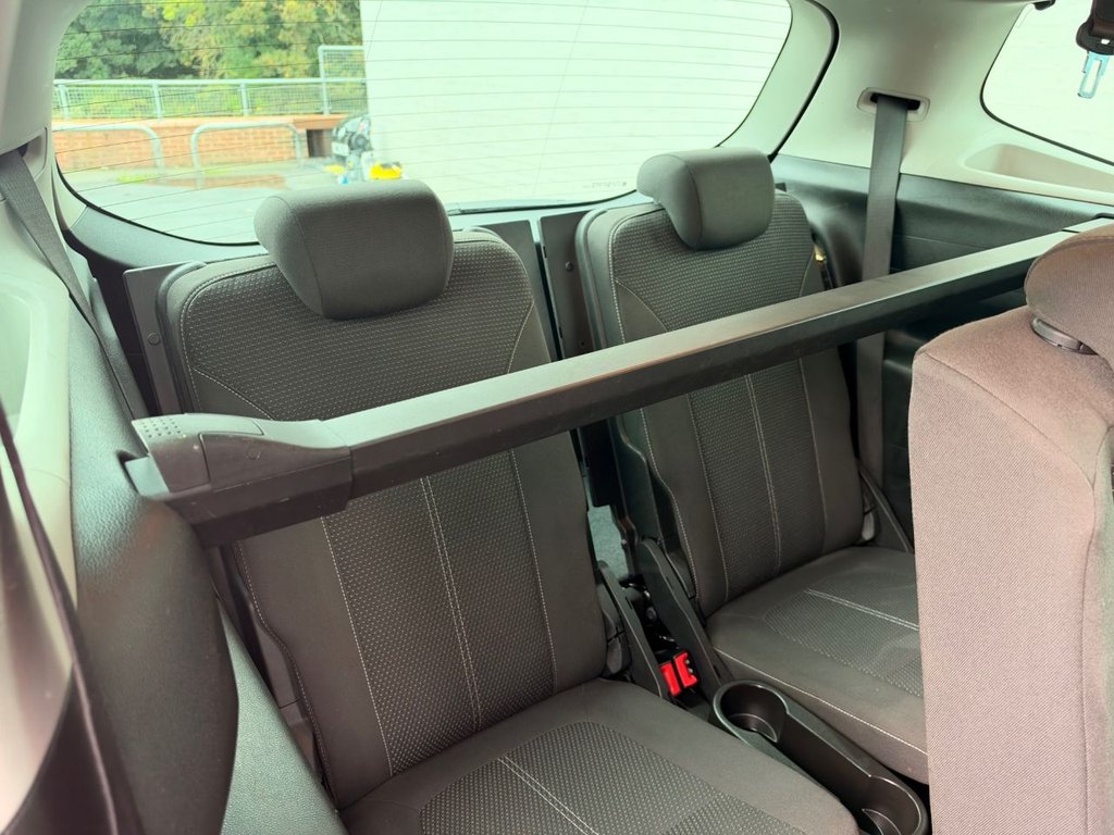 2015 Vauxhall Zafira Tourer — image 29