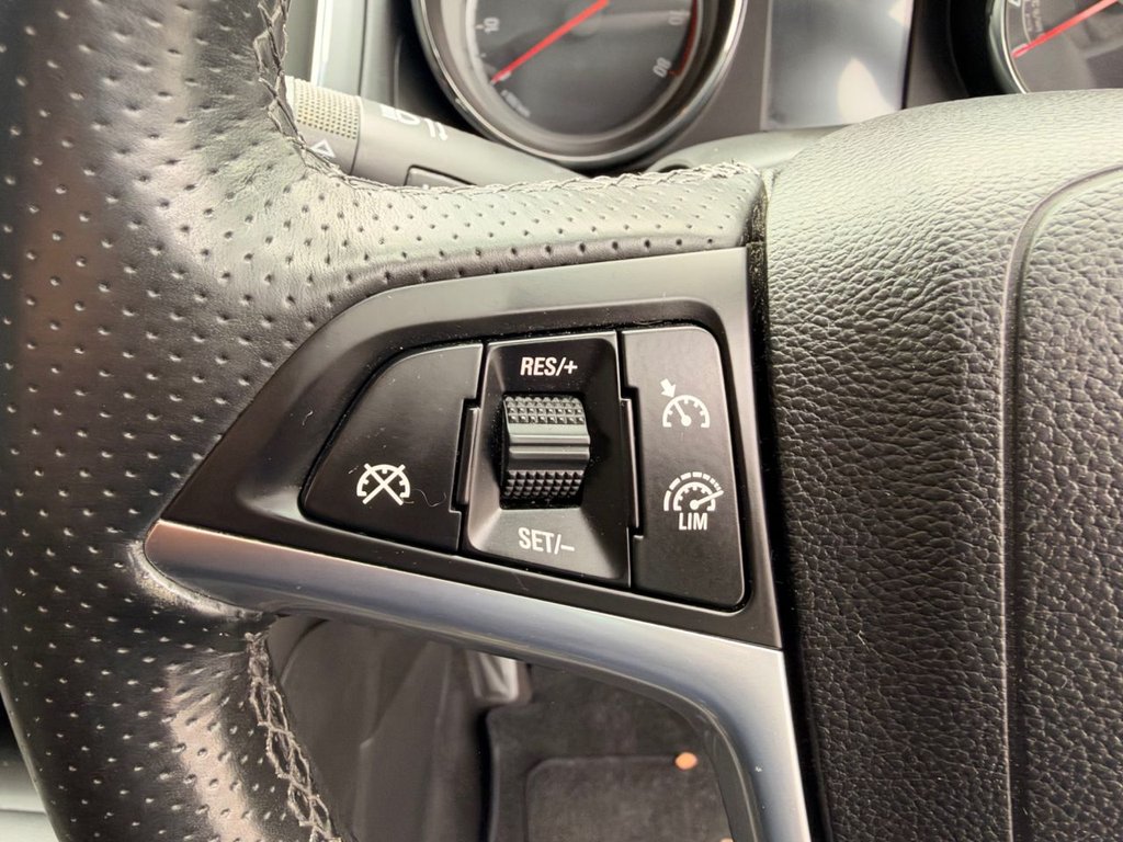2015 Vauxhall Zafira Tourer — image 34