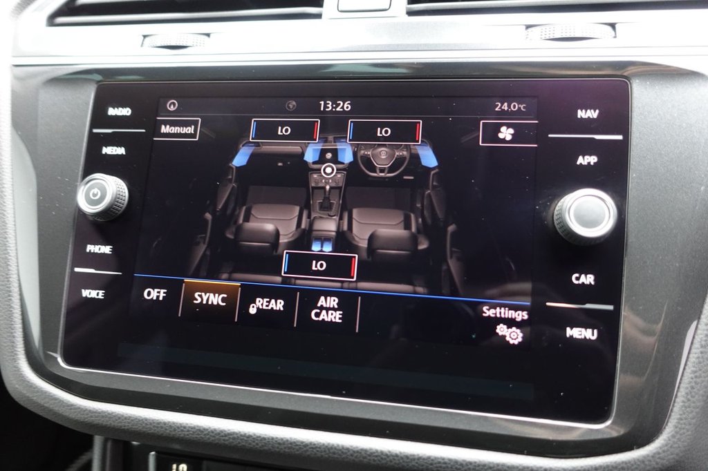 2019 Volkswagen Tiguan — image 19