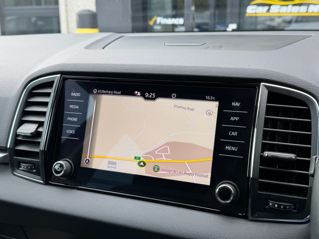 2022 SKODA KAROQ 2.0 TDI SE Drive SUV 5dr Diesel DSG Euro 6 (s/s) (116 ps) - vehicle photo 12 for sale on PureCar