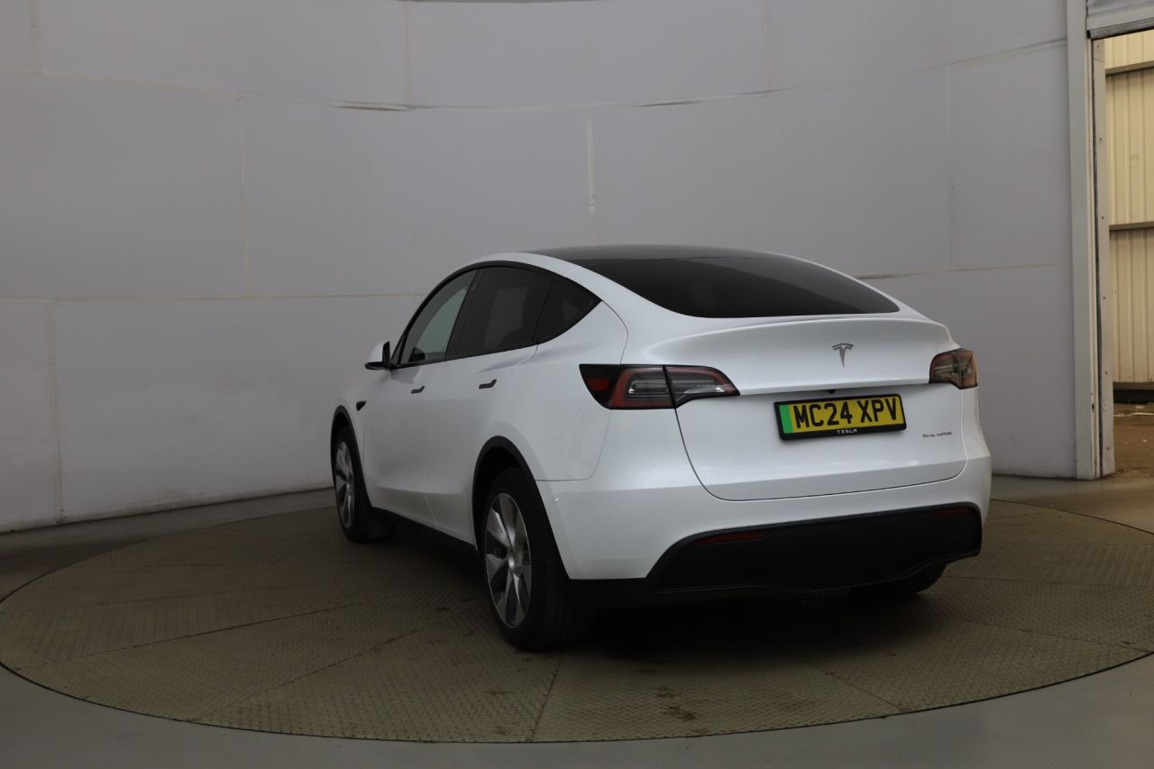 2024 24 TESLA MODEL Y