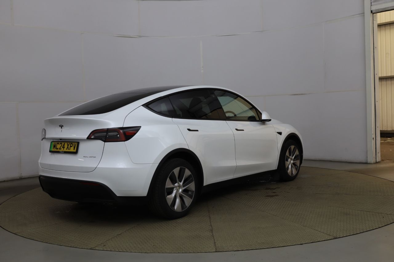 2024 24 TESLA MODEL Y