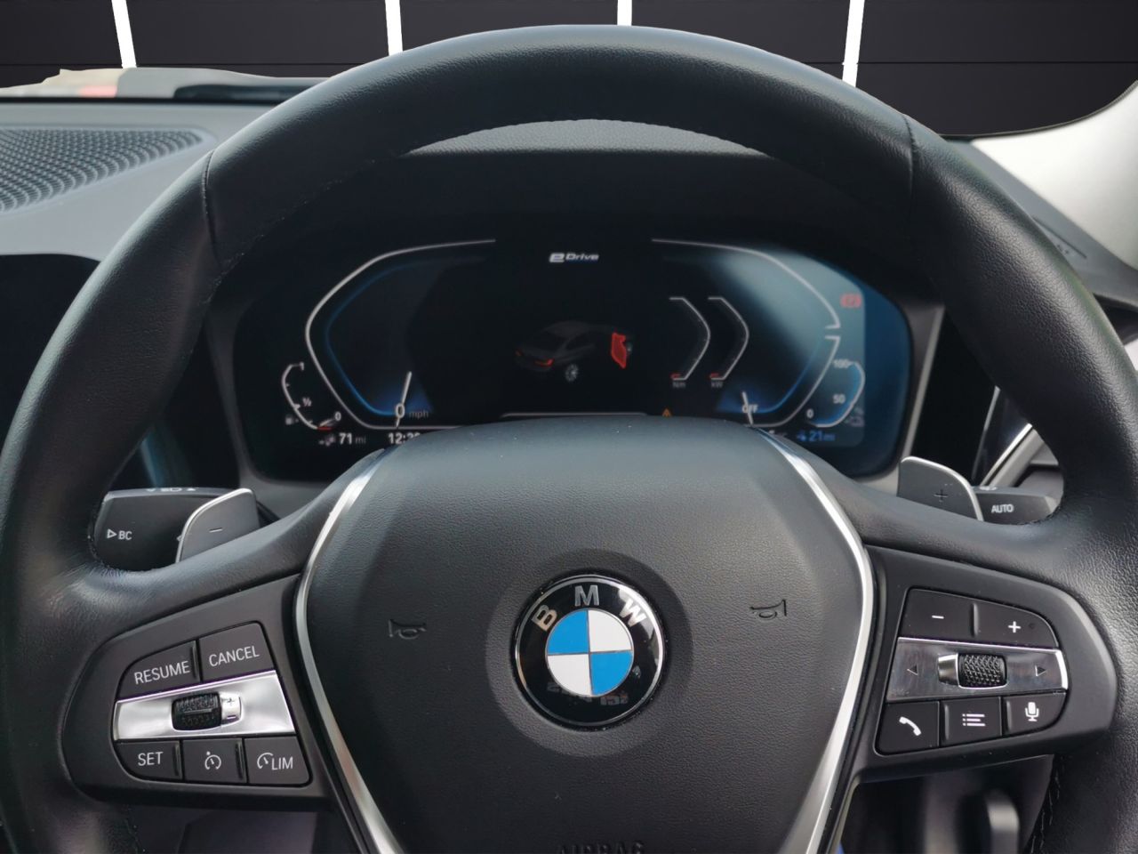 2020 BMW 3 SERIES 2.0 330e 12kWh SE Pro Saloon 4dr Petrol Plug-in Hybrid Auto Euro 6 (s/s) (2 - vehicle photo 11 for sale on PureCar