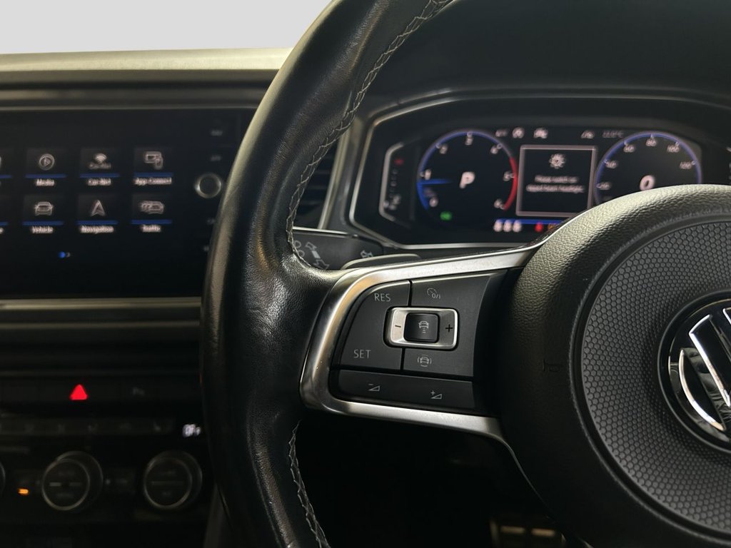 2020 Volkswagen T-Roc — image 9