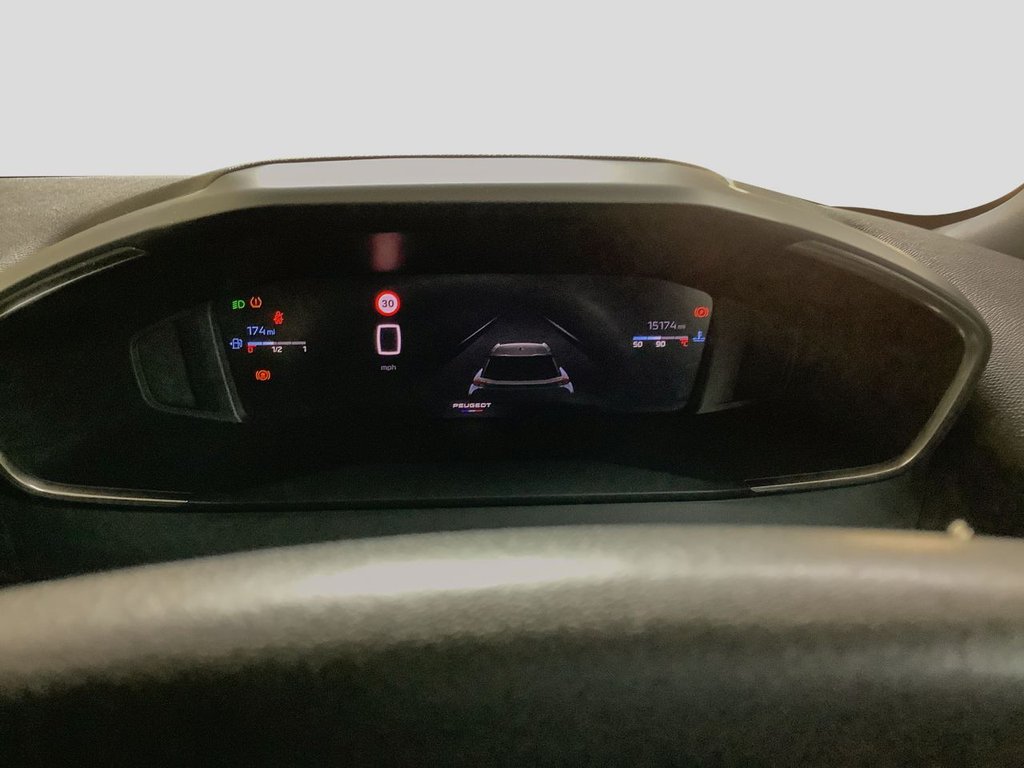 2025 Peugeot 2008 — image 9