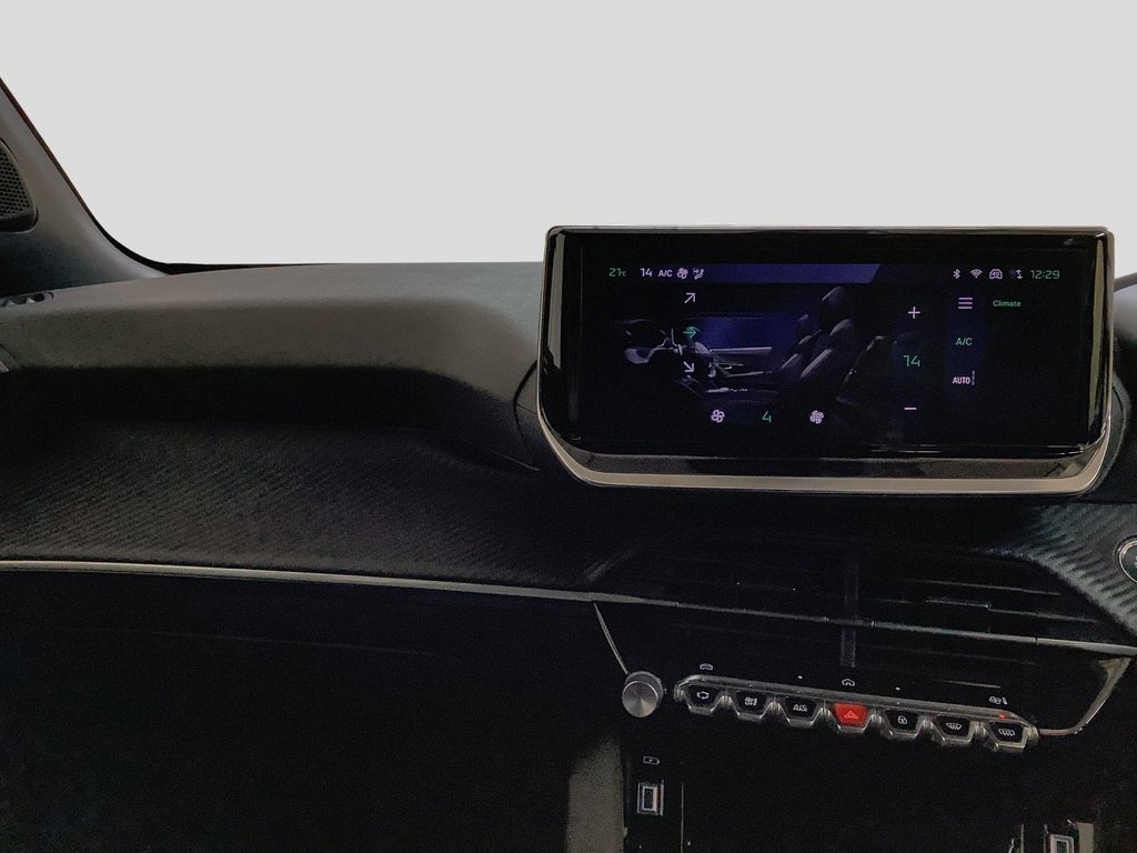 2025 Peugeot 2008 — image 13