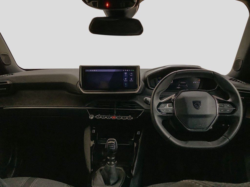 2025 Peugeot 2008 — image 2