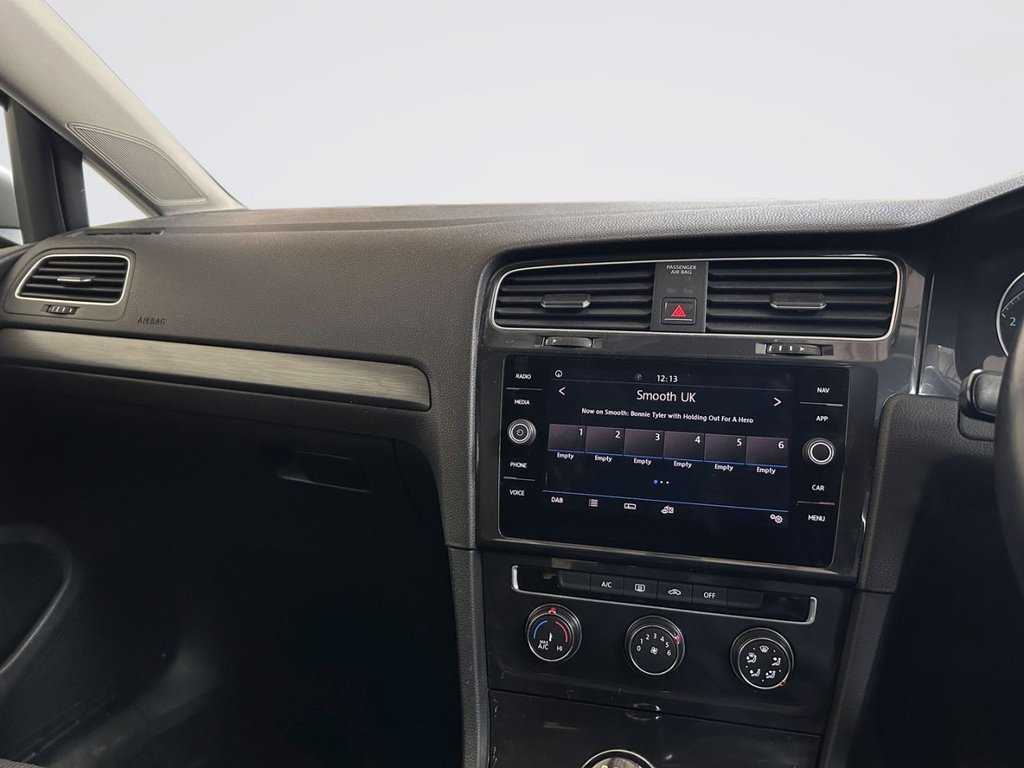 2018 Volkswagen Golf — image 16